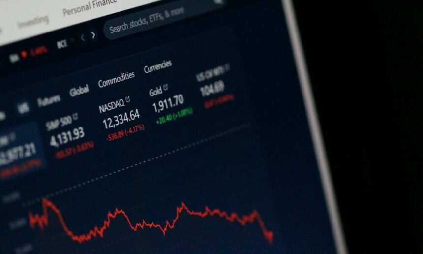 when-should-i-start-investing?-4-examples-of-typical-timelines